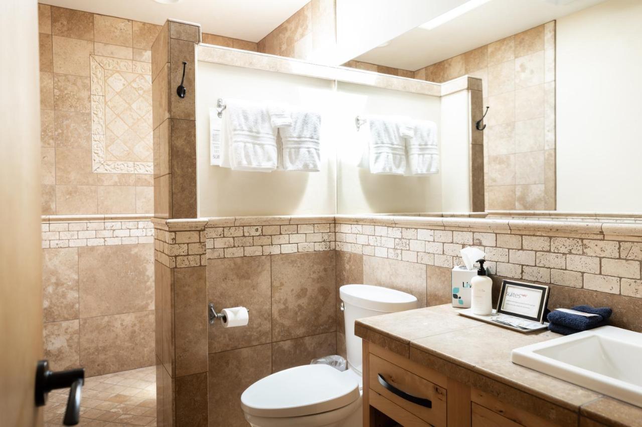 Wall Street Suites Bend Luaran gambar