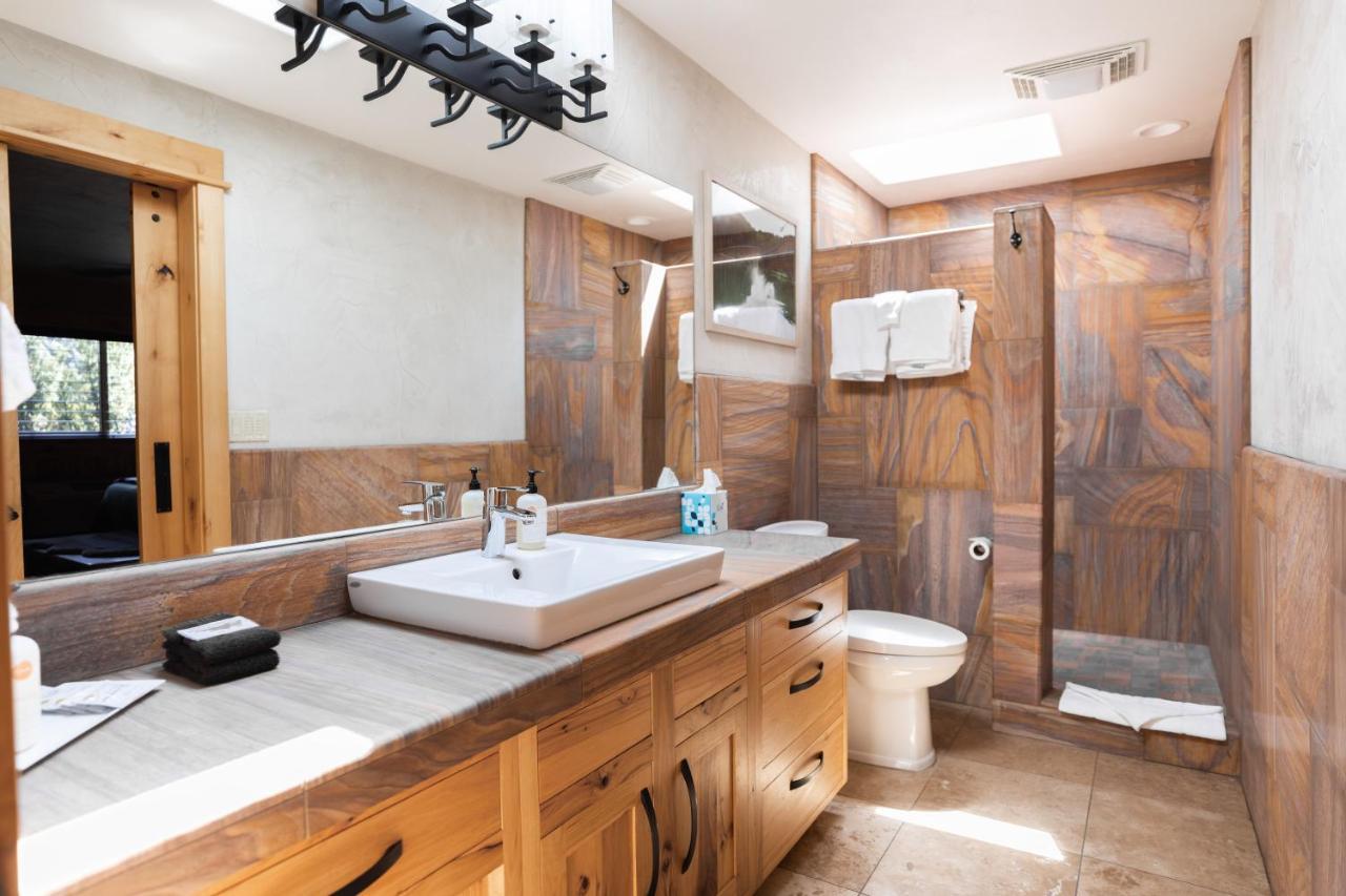 Wall Street Suites Bend Luaran gambar