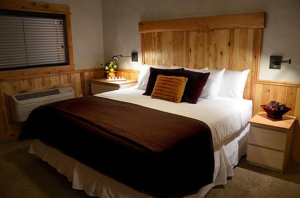 Wall Street Suites Bend Luaran gambar
