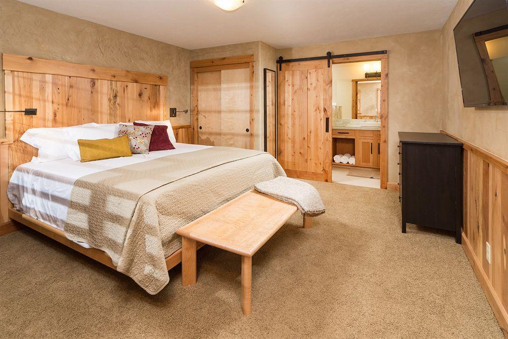 Wall Street Suites Bend Luaran gambar