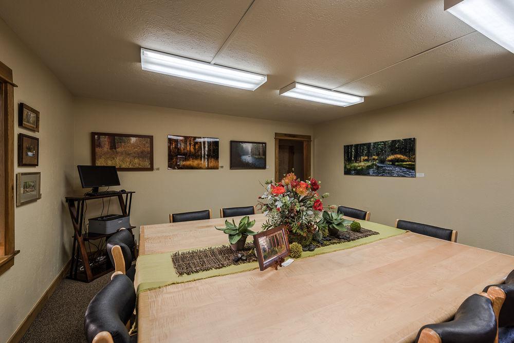 Wall Street Suites Bend Luaran gambar