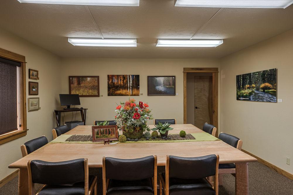 Wall Street Suites Bend Luaran gambar