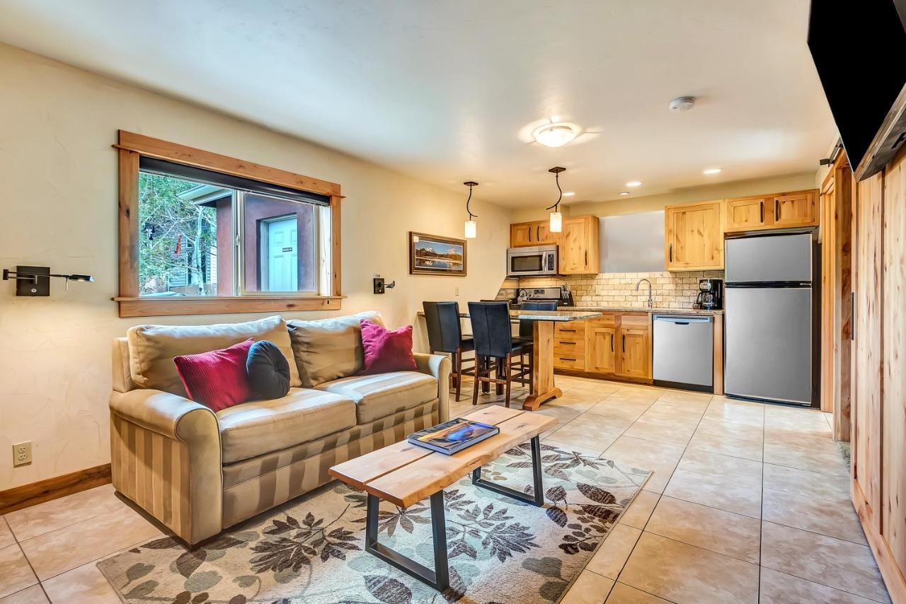 Wall Street Suites Bend Luaran gambar